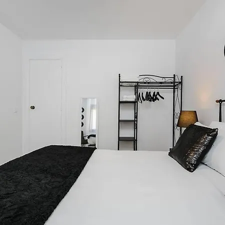 Apartment Stylish&bright Close To Subway *
