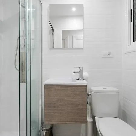 Stylish&bright Close To Subway Apartment
