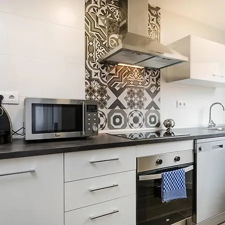 Stylish&bright Close To Subway Apartment *