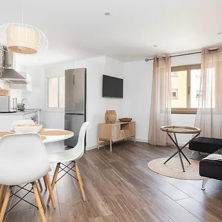 Stylish&bright Close To Subway Apartment